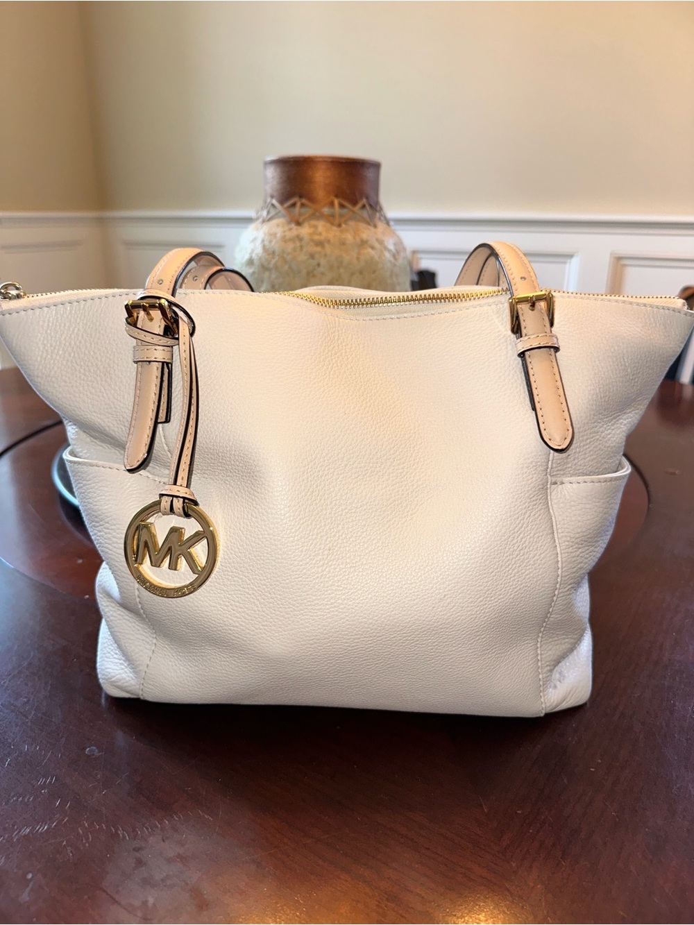BRAND NEW! MK Jet Set East West Top Zip Tote in Cream Pebbled Leather Acorn Trim